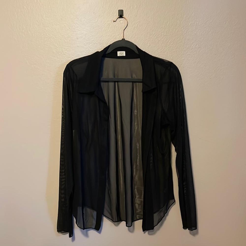 NWT Wilfred Pose Hip Longsleeve